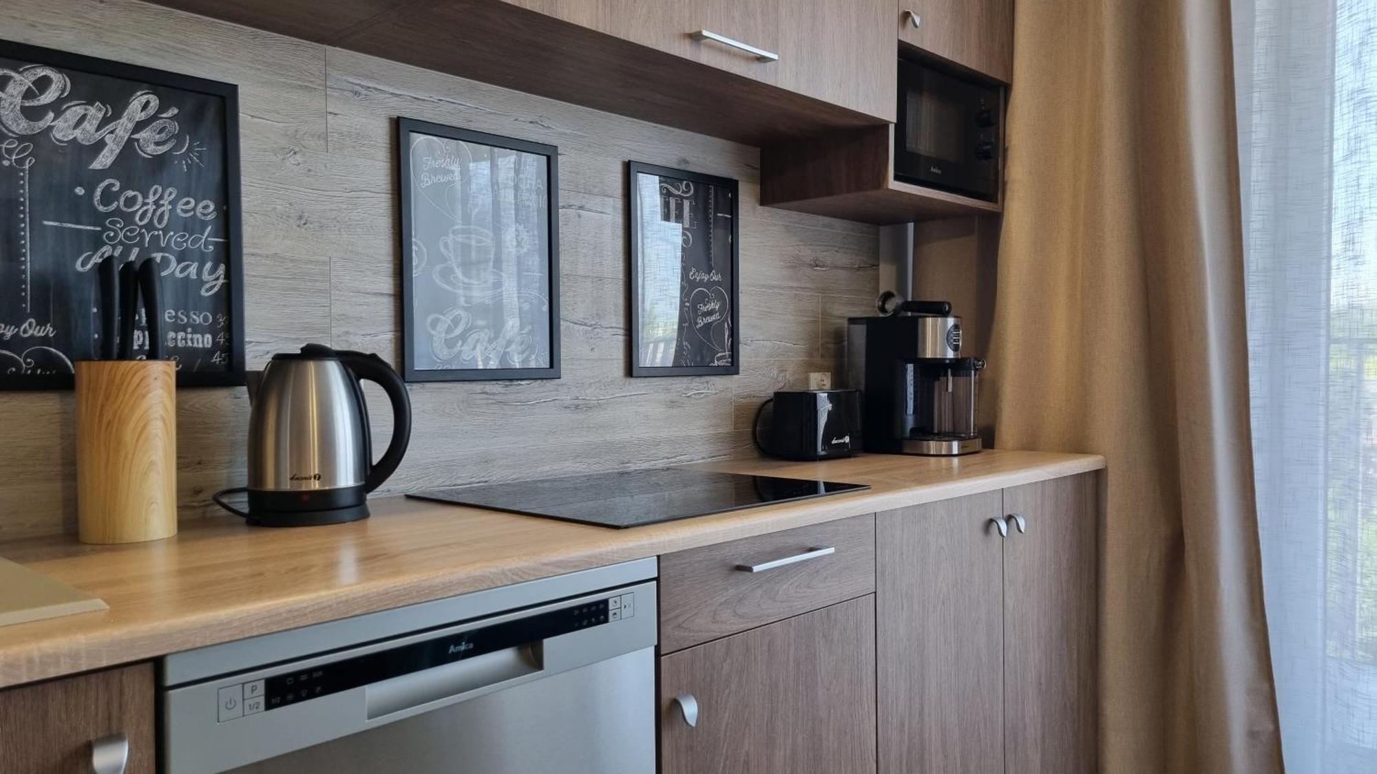 Апартаменты Q Apart Coral - Studio, Manufaktura, Parking Gratis, Tv Max, Fv, Gwarancja Zadowolenia Лодзь Экстерьер фото